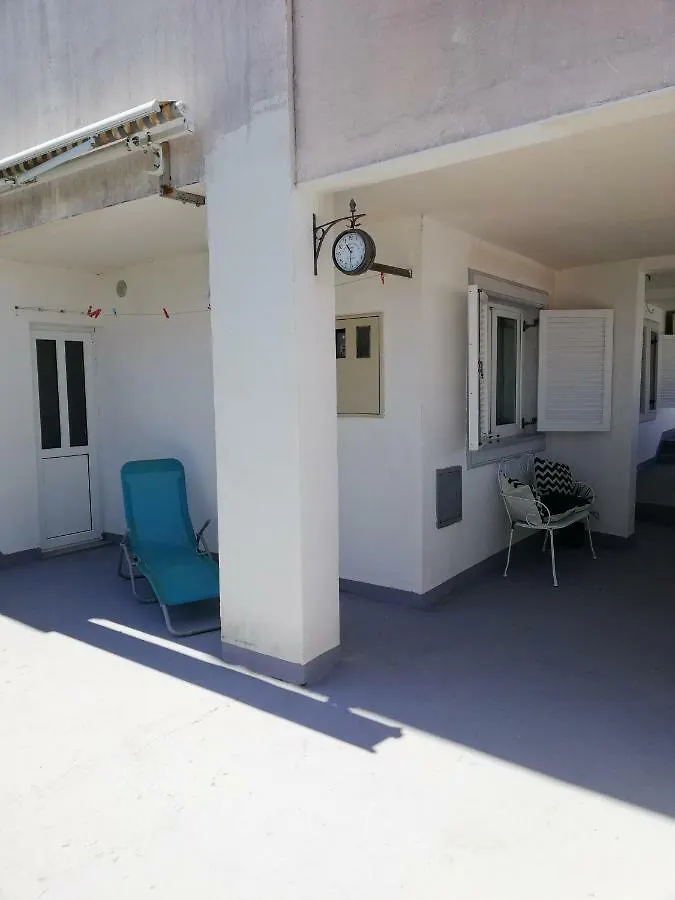 Apartments Bodrozic Τρογκίρ 0*,  Κροατία