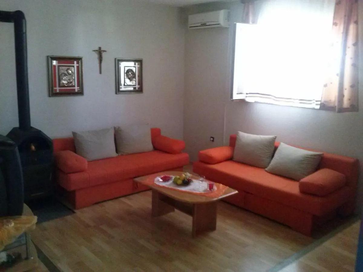 טרוגיר Apartments Bodrozic